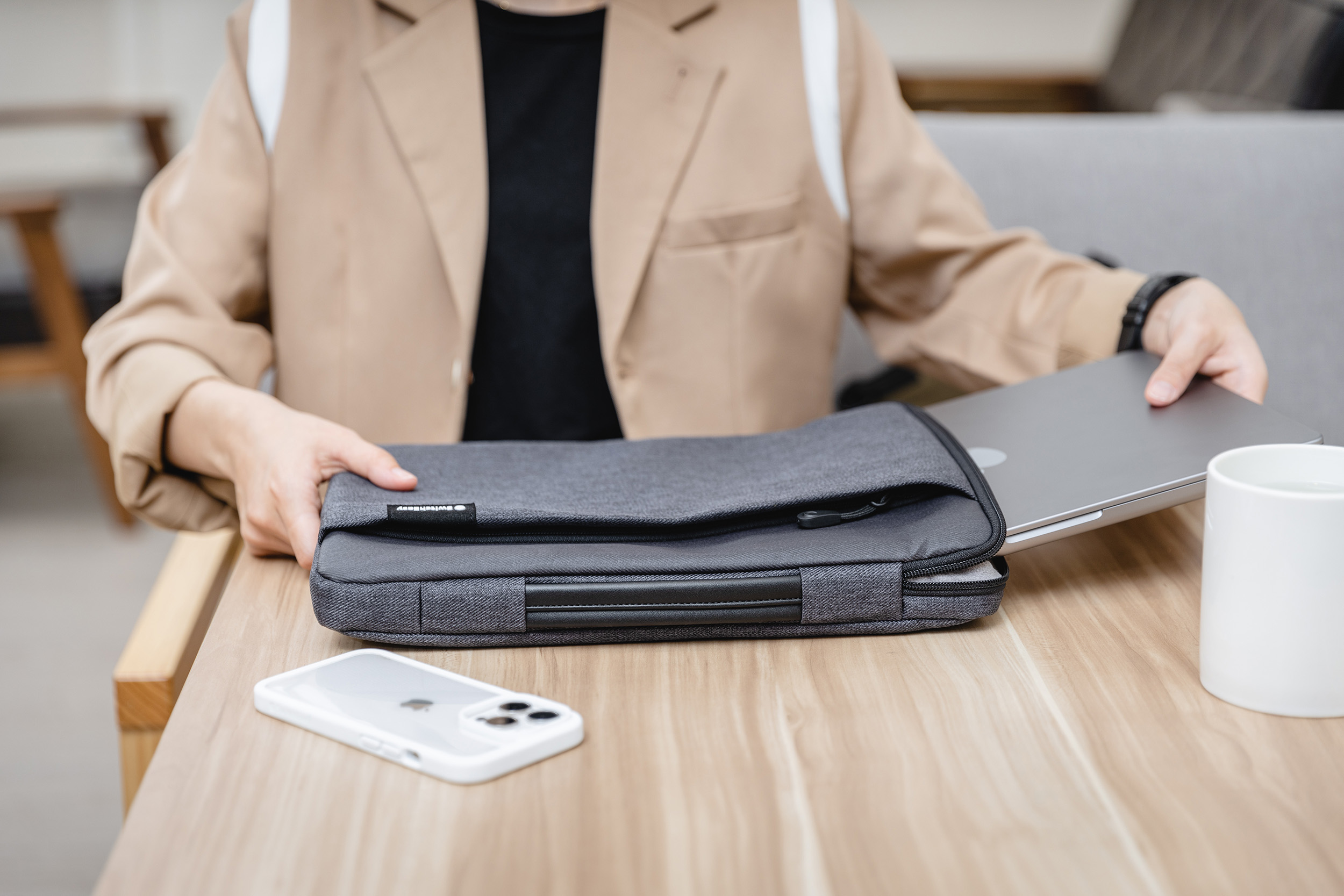 Urban MacBook Sleeve Easy Storage