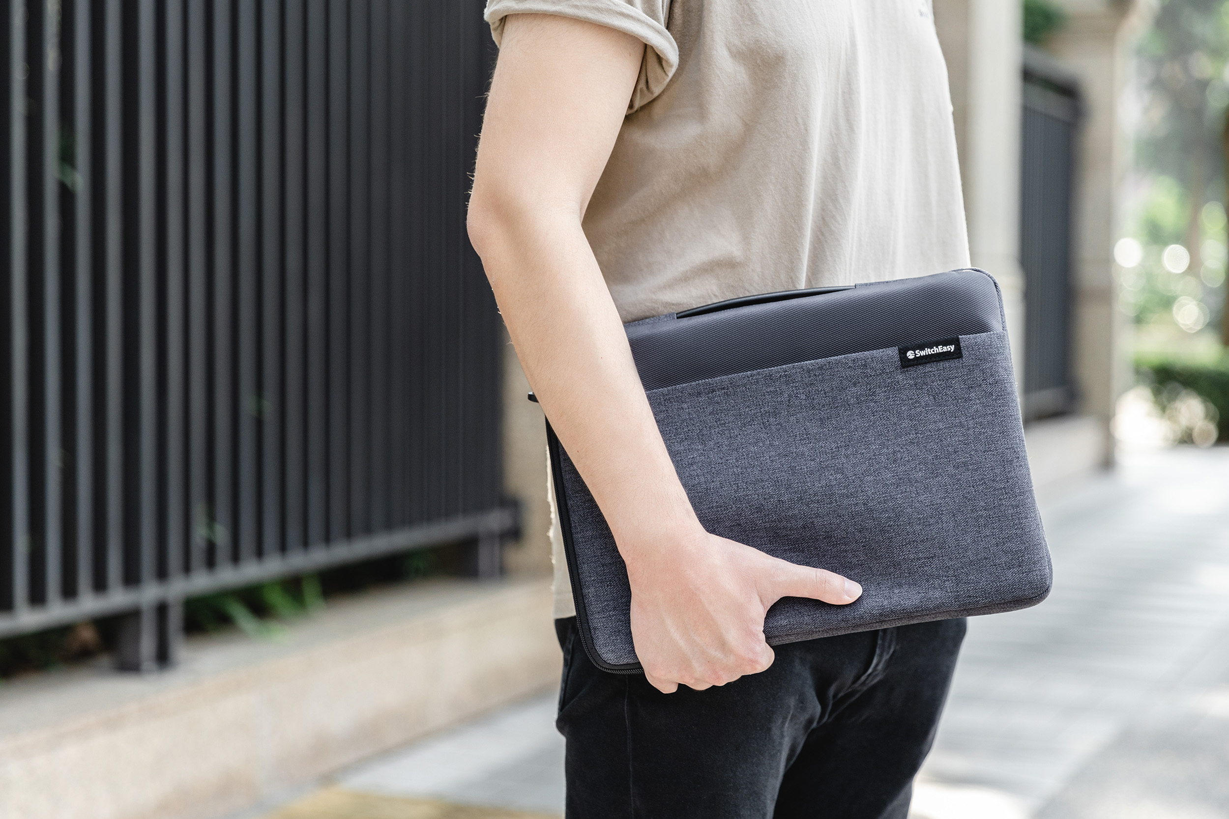 Urban MacBook Sleeve Easy to Carry Around 3