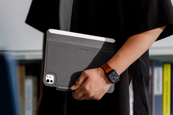 The Moft Connected Case for iPad Slim & Scratch-resistant