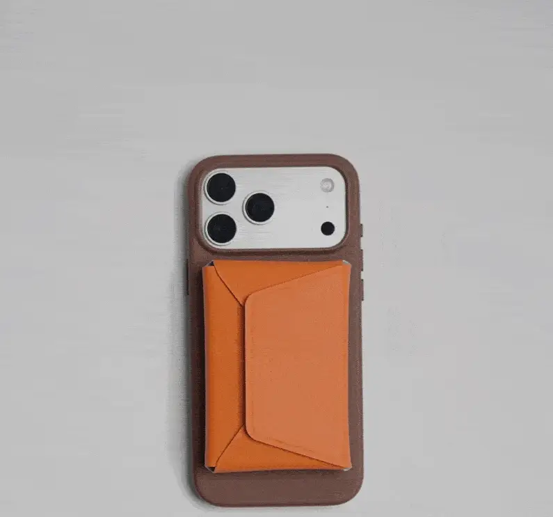 Moft Trackable Field Wallet Tracking